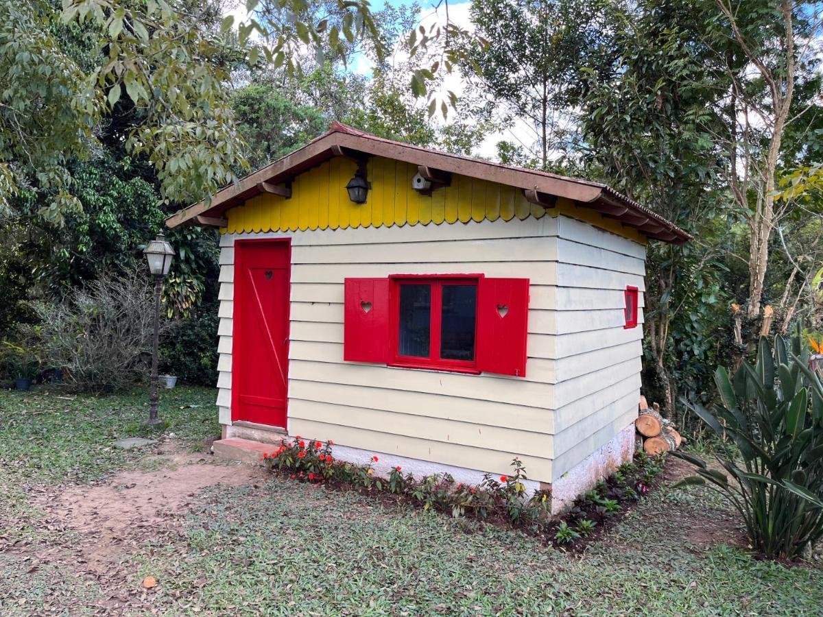 Pousada Granja Santa Barbara Correas Екстериор снимка
